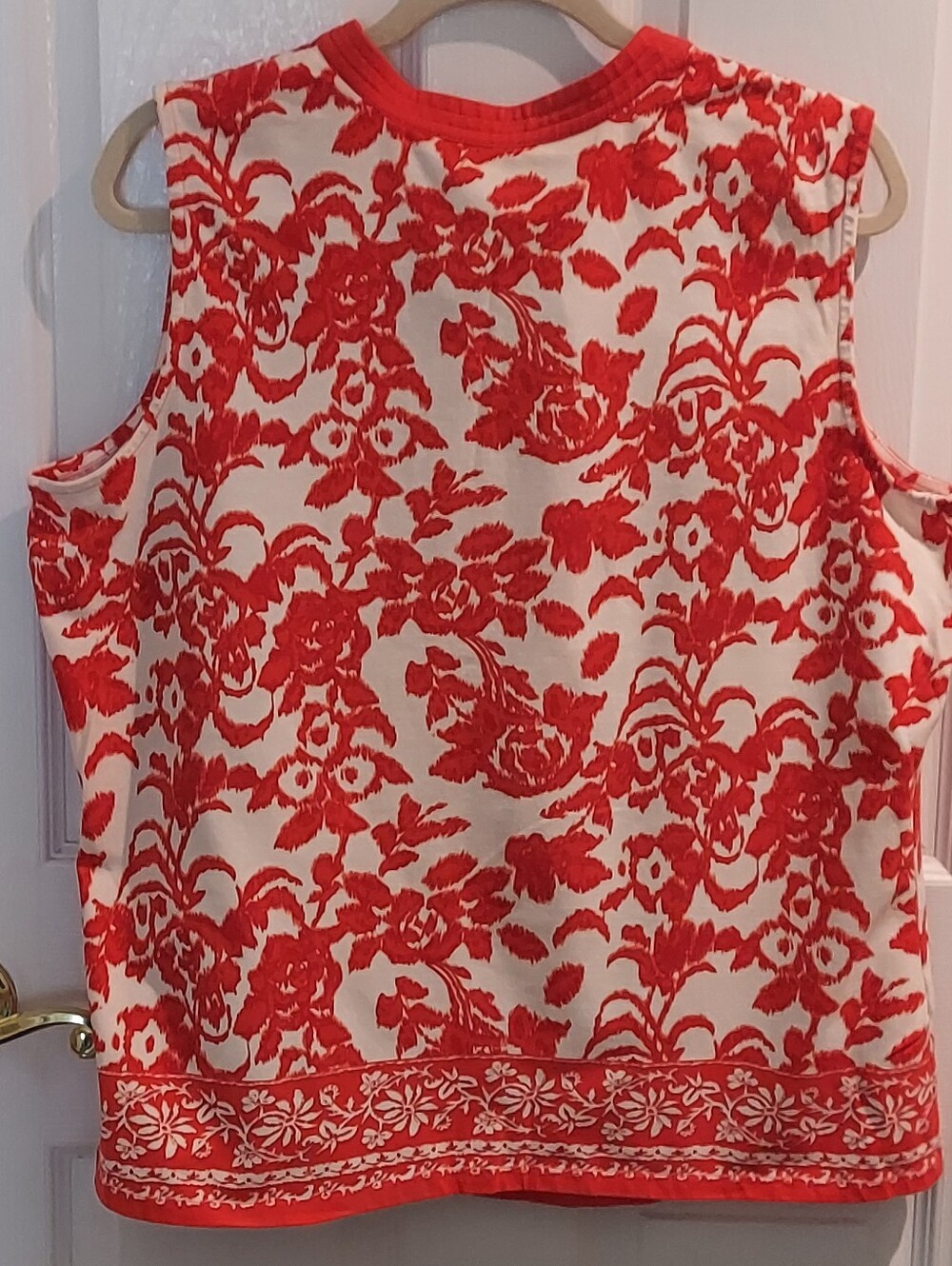 Charter Club Sleeveless Top - Picture 6 of 9